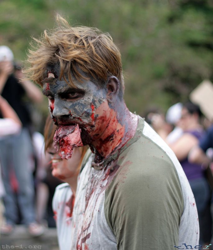 Zombie eating his Makeup
