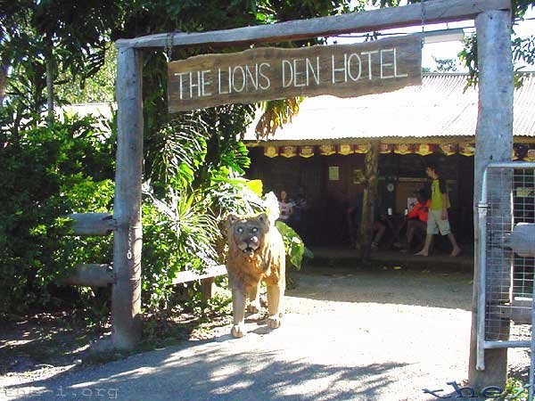 The Lion’s Den Hotel front entrance