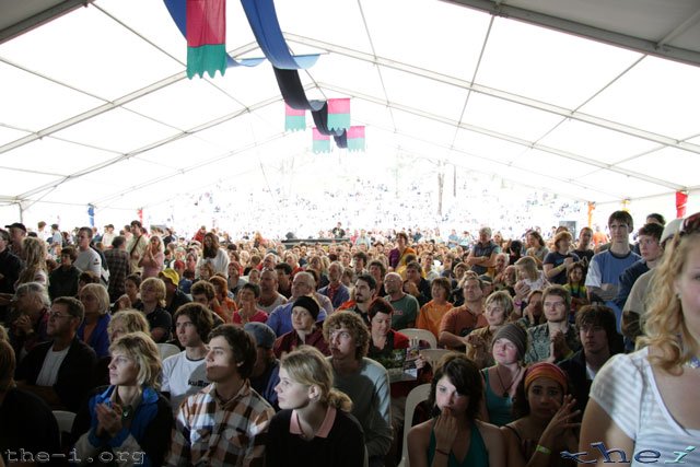 Crowd watching That1Guy